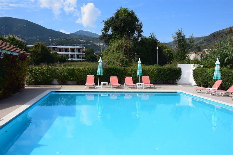 Sunny Garden Hotell Nidhrion Exteriör bild